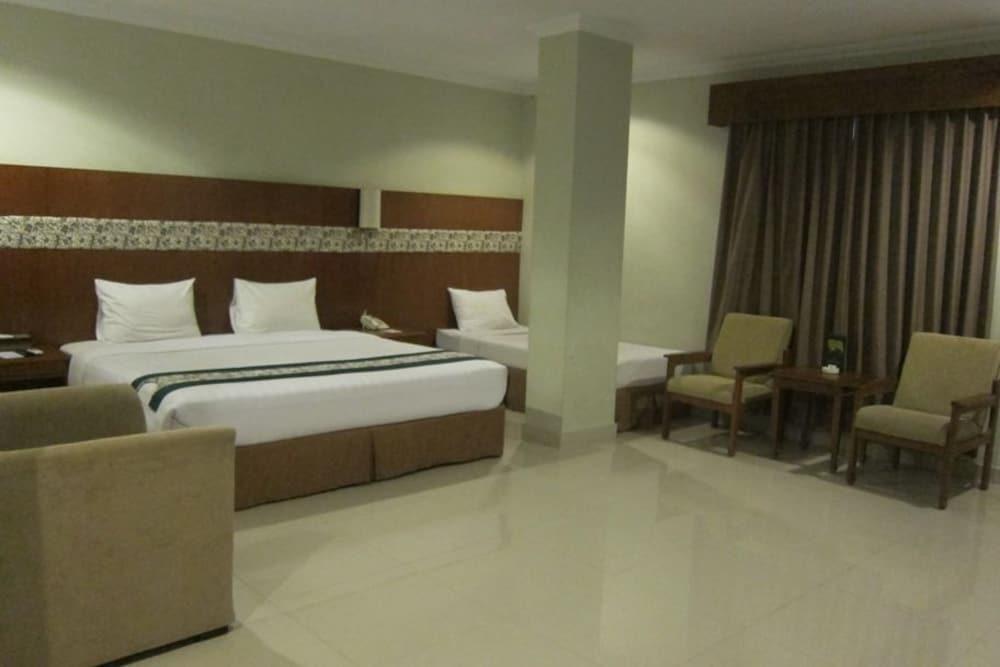 Cakra Kembang Hotel Kejayan Exteriér fotografie