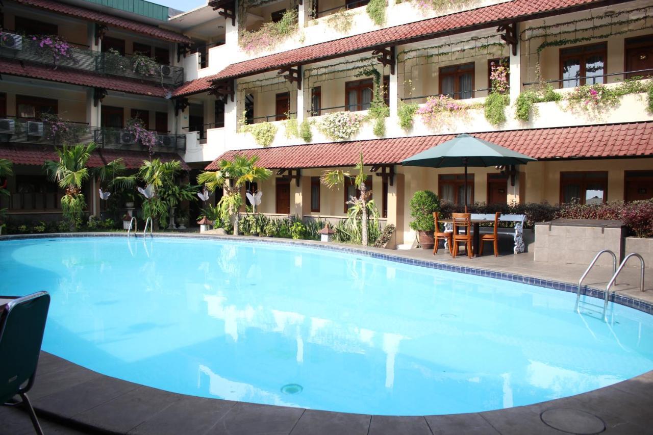 Cakra Kembang Hotel Kejayan Exteriér fotografie
