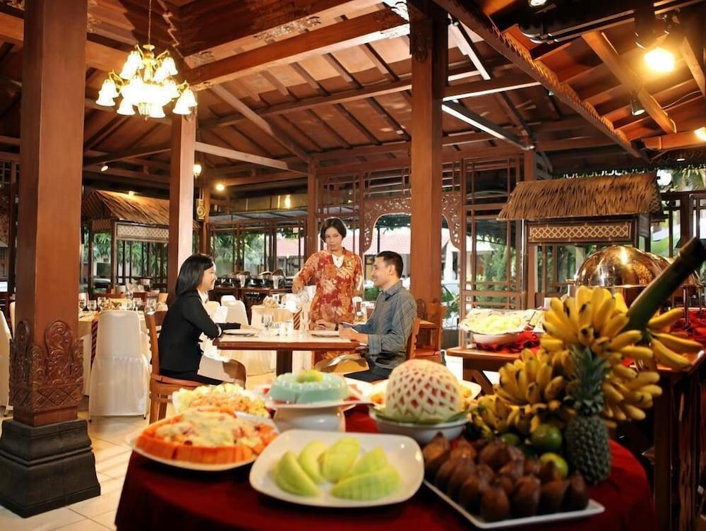 Cakra Kembang Hotel Kejayan Exteriér fotografie