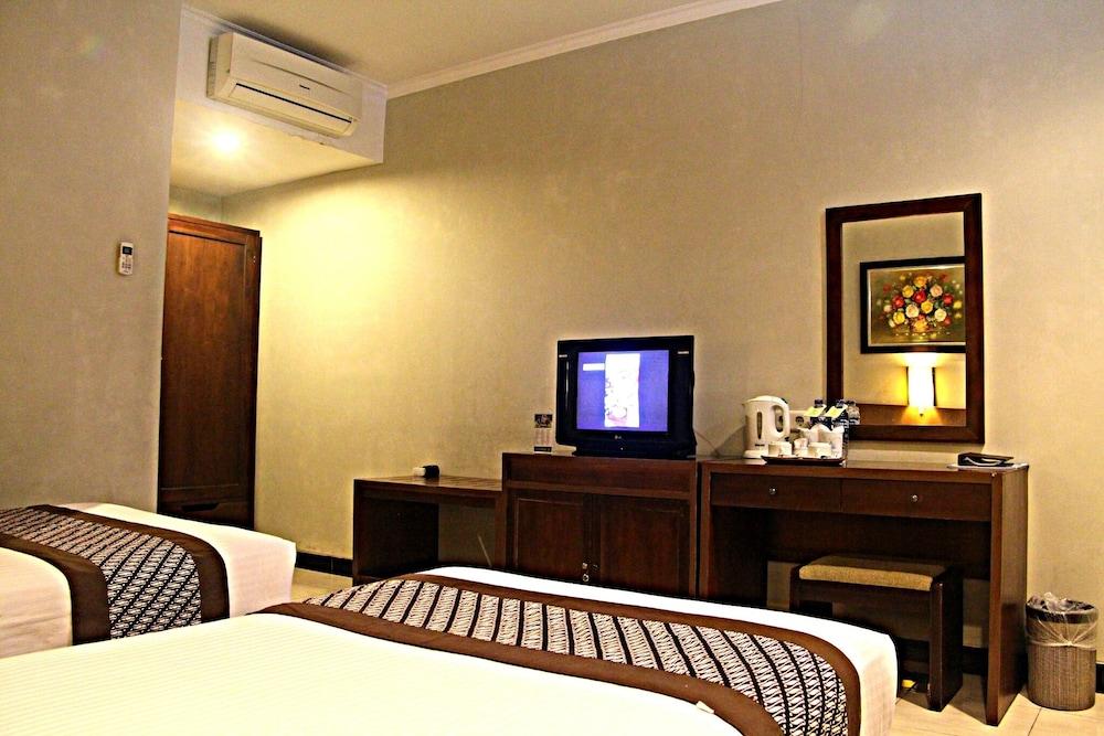 Cakra Kembang Hotel Kejayan Exteriér fotografie