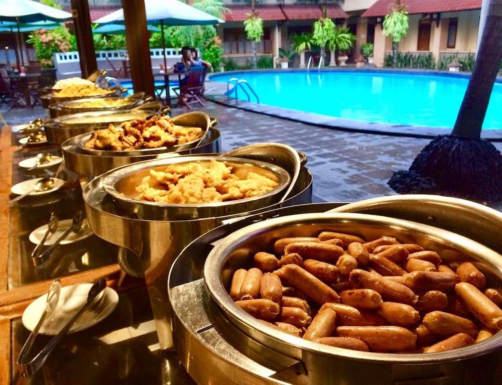 Cakra Kembang Hotel Kejayan Exteriér fotografie