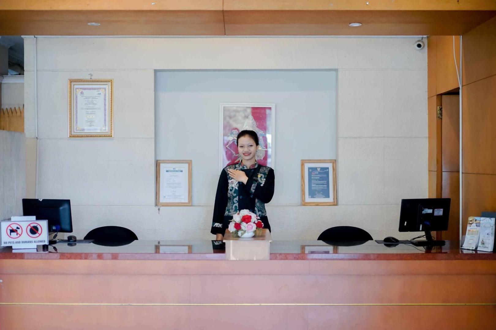 Cakra Kembang Hotel Kejayan Exteriér fotografie