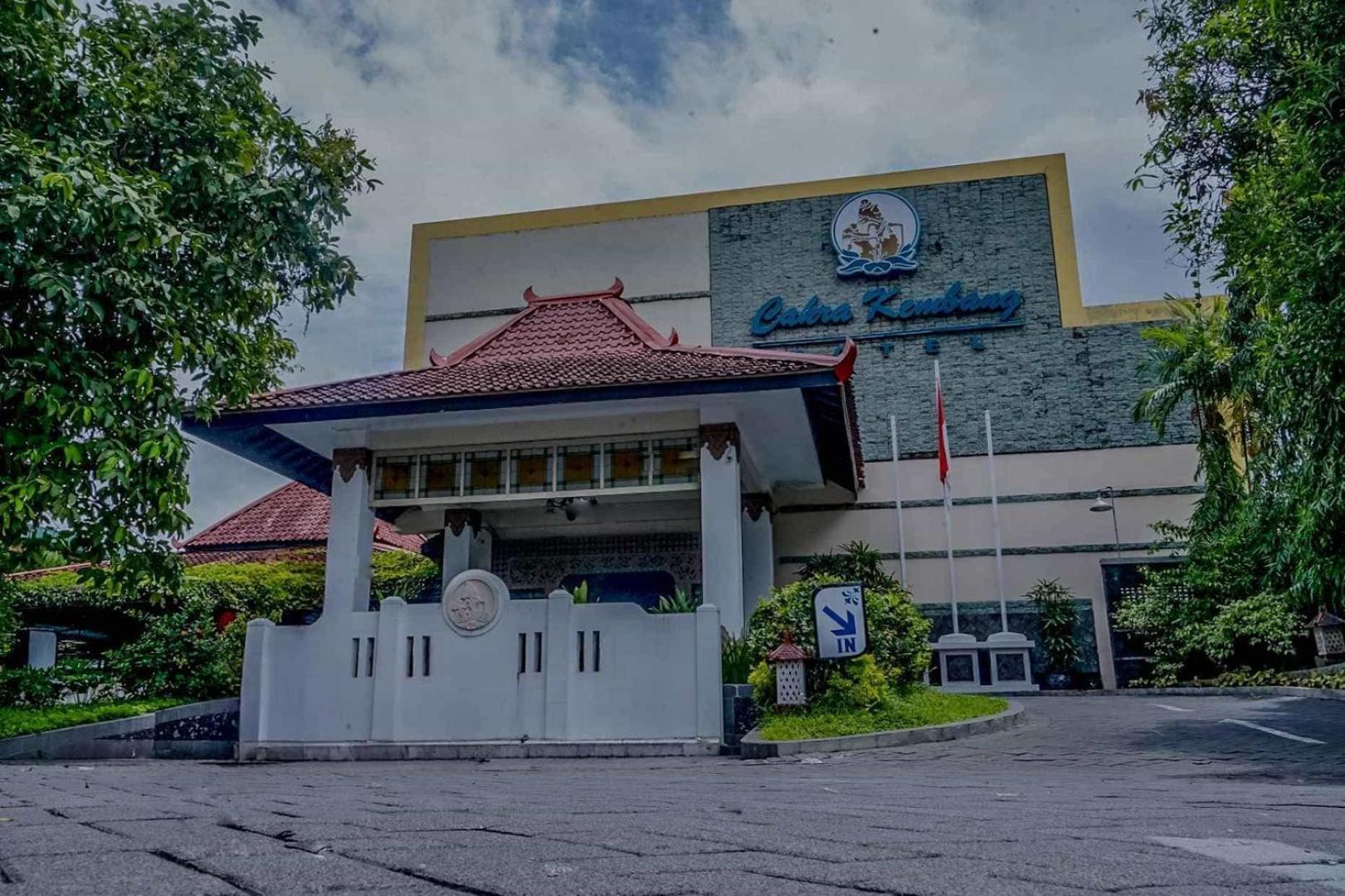 Cakra Kembang Hotel Kejayan Exteriér fotografie
