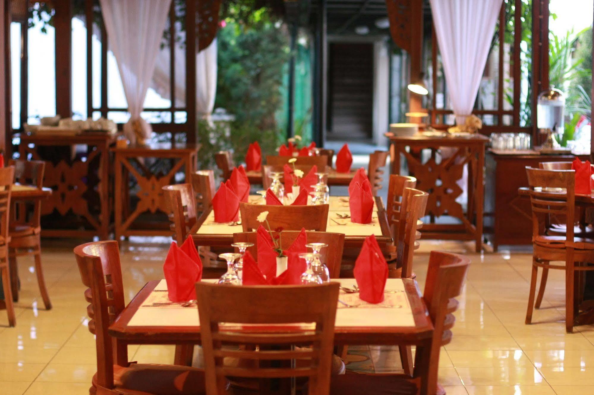 Cakra Kembang Hotel Kejayan Exteriér fotografie