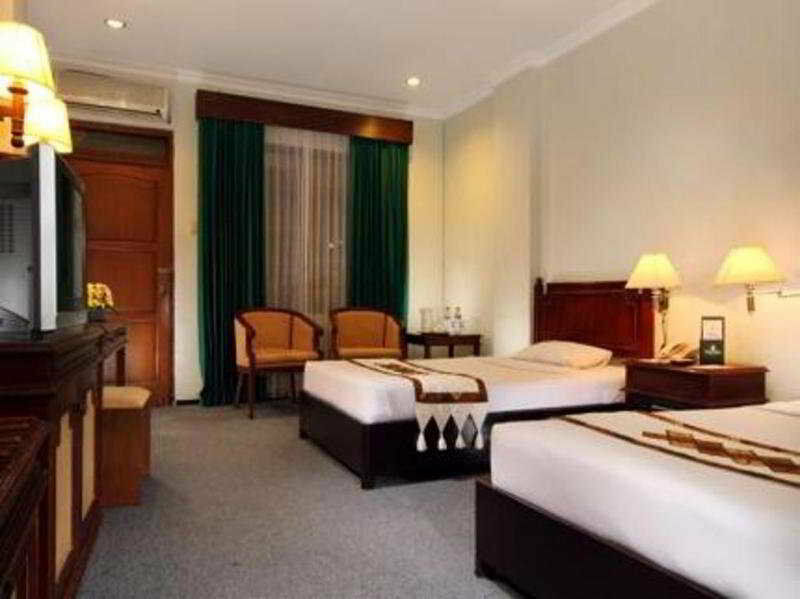 Cakra Kembang Hotel Kejayan Exteriér fotografie