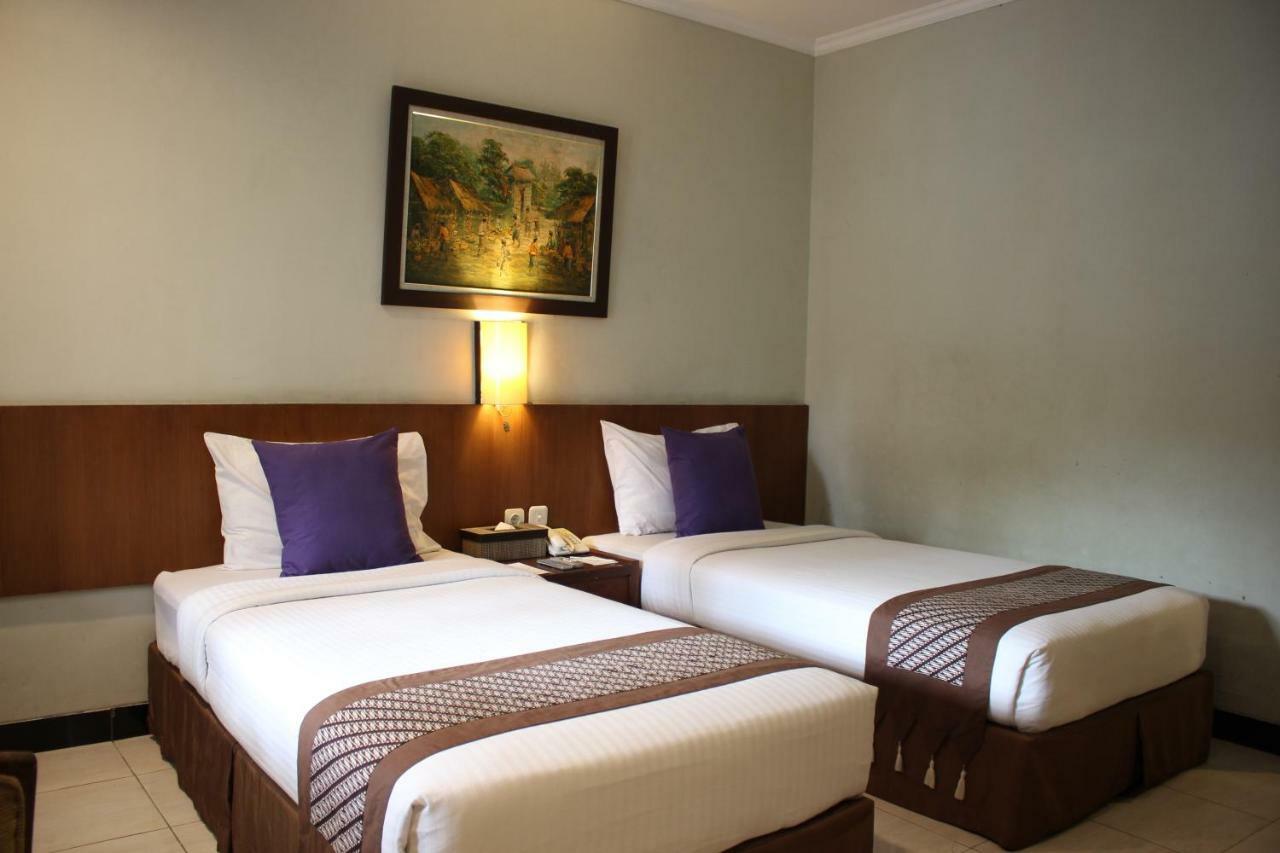 Cakra Kembang Hotel Kejayan Exteriér fotografie